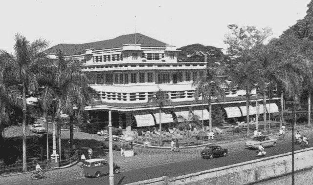 05 hotel des indes 1957an
